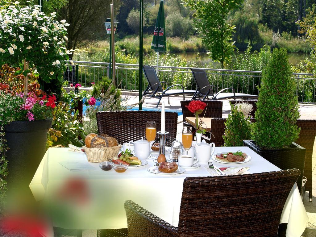 Hotel Restaurant Zum Goldenen Anker Mit Hallenbad & Wellnessbereich Windorf  Room photo